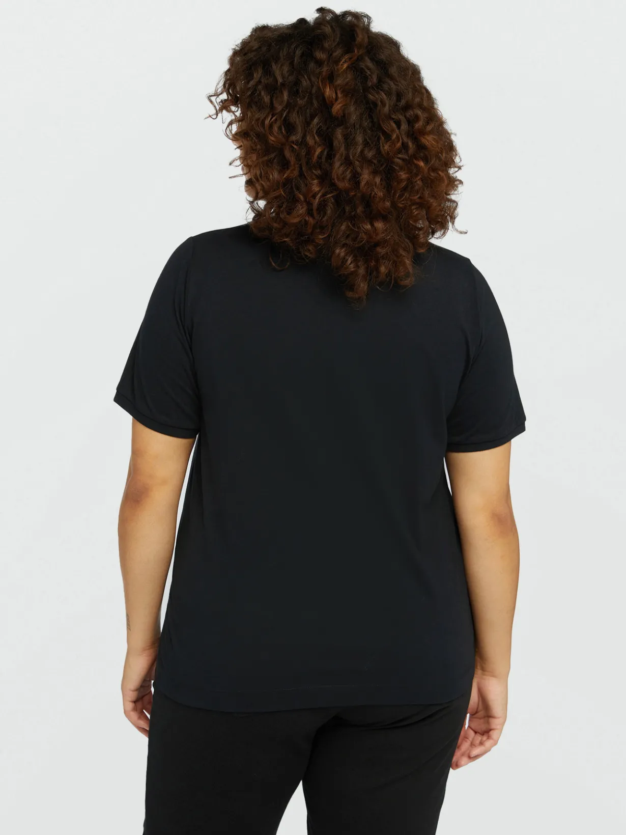 Fiorella Rubino Top E T-Shirt|T-shirt Happy 20th